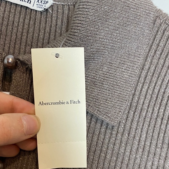 Abercrombie & Fitch long-sleeve collared midi sweater dress - Picture 11 of 13